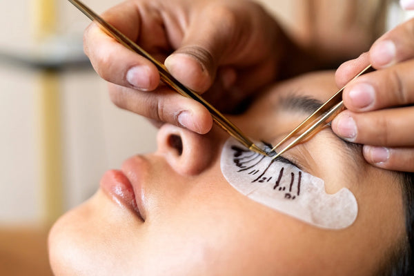 Eyelashes & Eyebrows